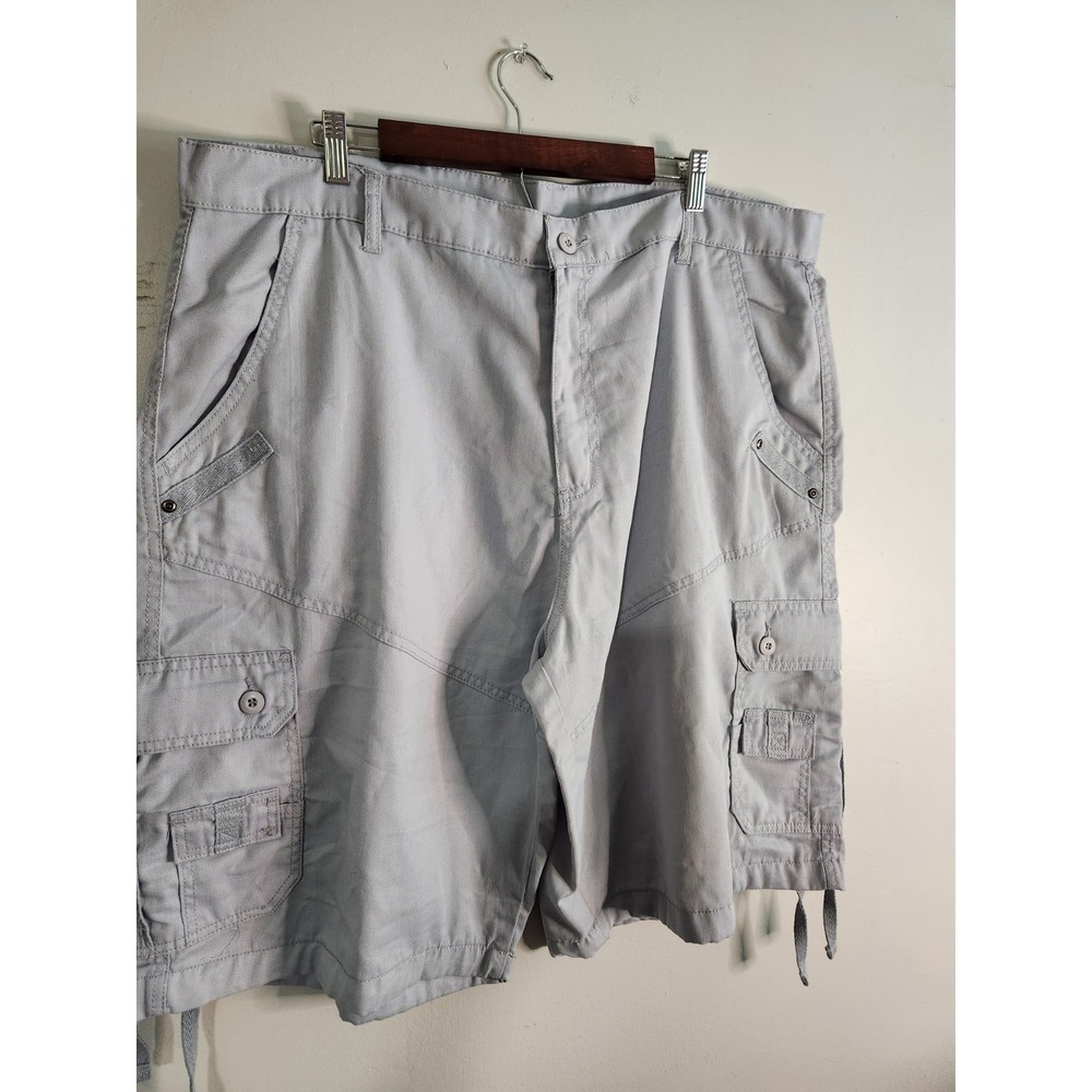 Brooklyn Mens Shorts Size 44 Cargo Relaxed Loose Preppy Golf - Picture 1 of 8